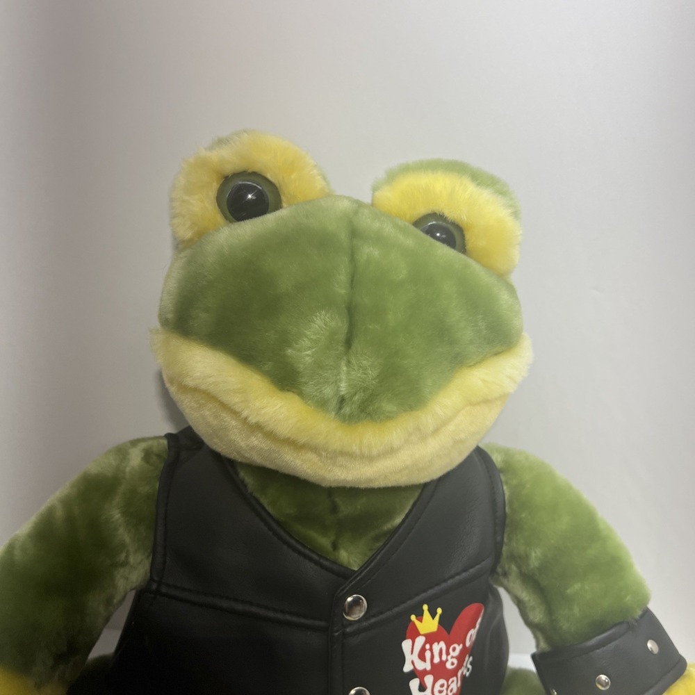 DanDee Collector's Choice 19" Plush King of Hearts Frog w/ Biker Vest Stuffed - Picture 3 of 8